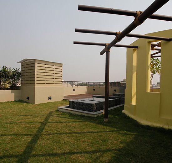 C21 Green Park residence image 2
